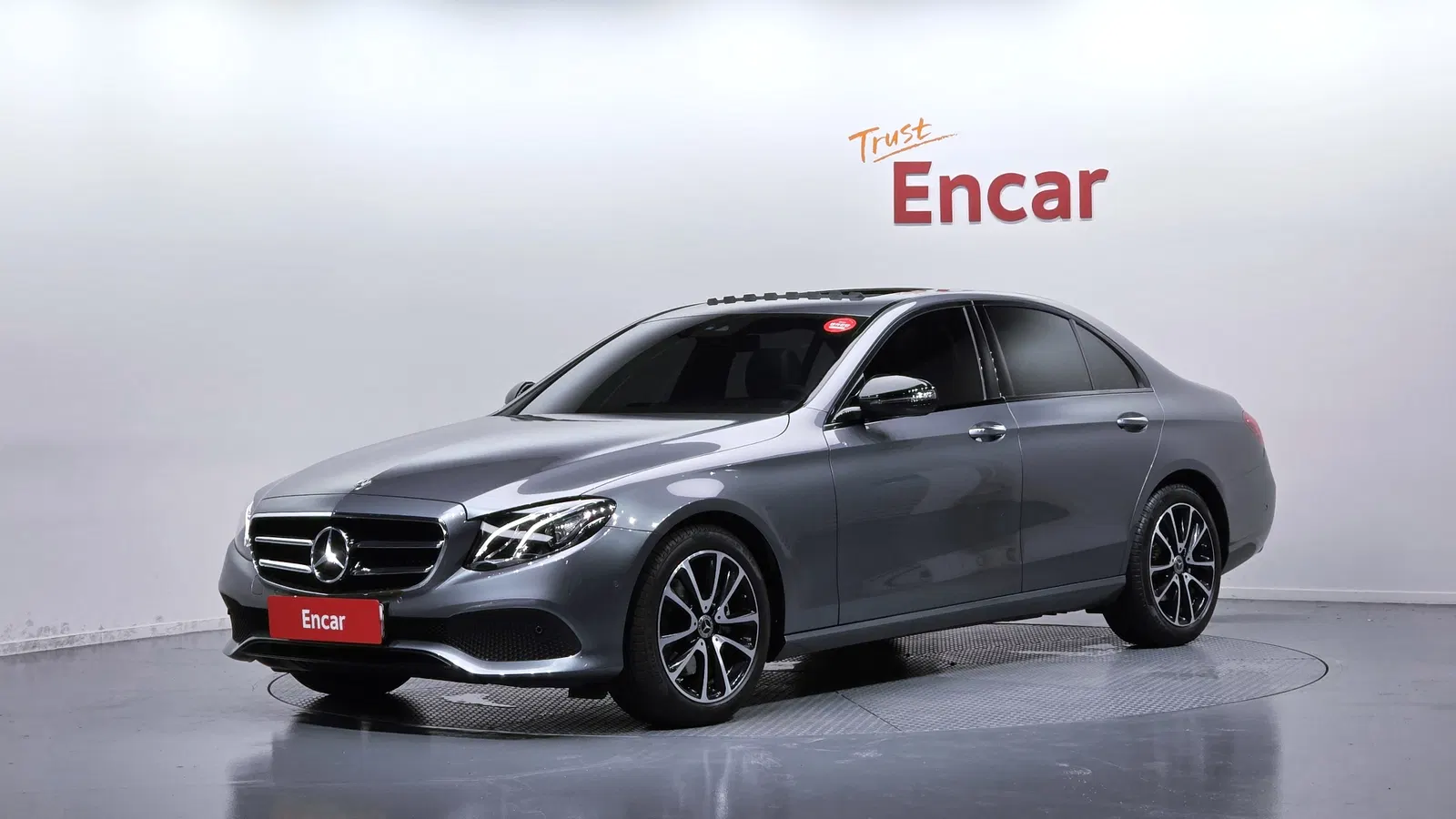 Mercedes-Benz Classe E E250 Avantgarde (W213) 2020 — photo 1 sur 30