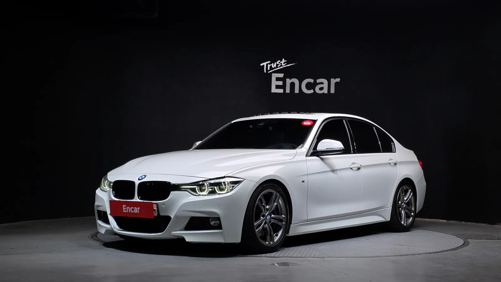 BMW Série 3 (F30) 320i M Sport 2018 — photo 1 sur 33