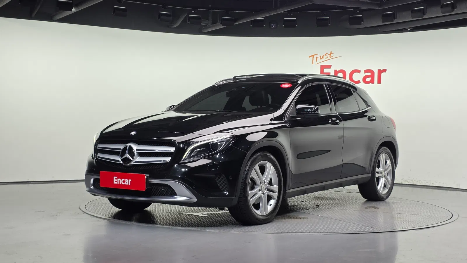 Mercedes-Benz GLA GLA200 d (X156) 2016 — photo 1 sur 20