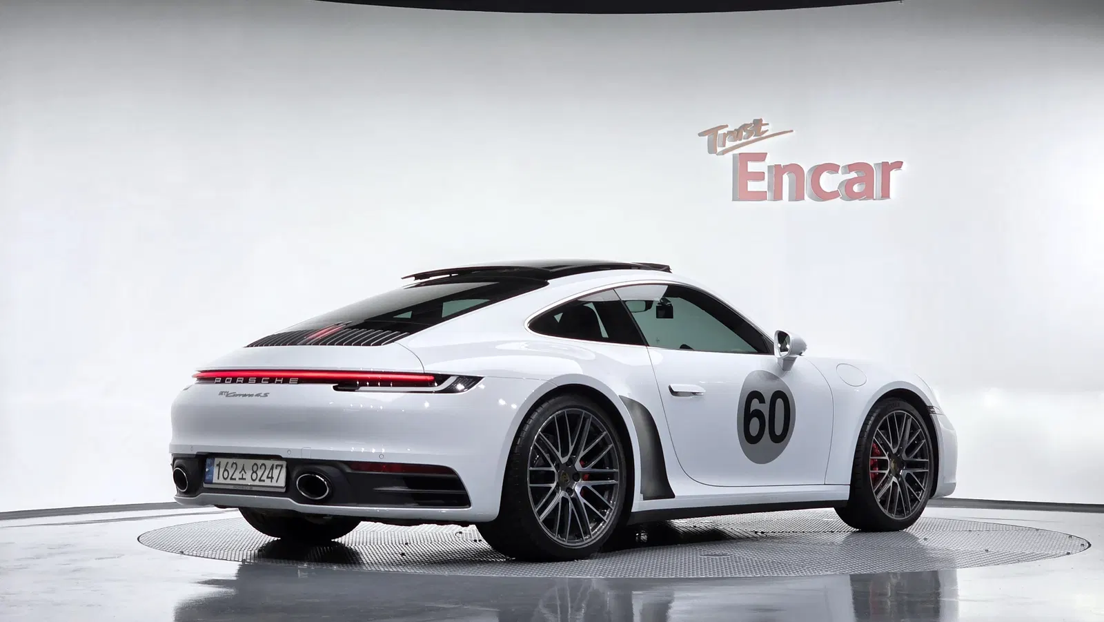 Porsche 911 (992) Carrera 4S 2021 — photo 1 sur 42