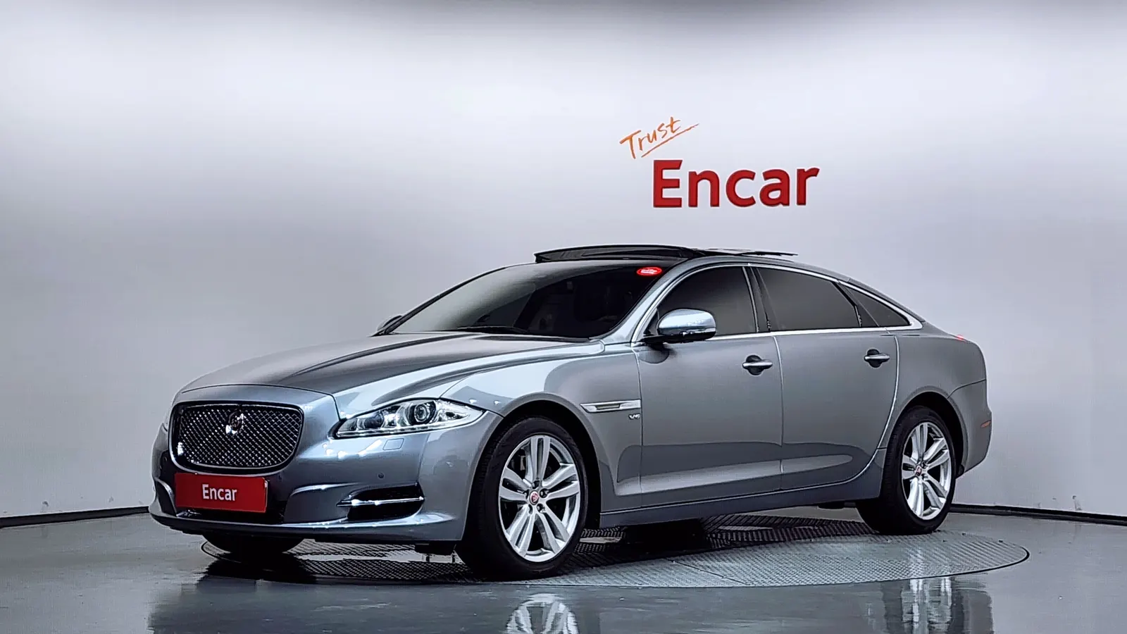 Jaguar All New XJ 3.0 SC Premium Luxury LWB 2014 — photo 1 sur 20