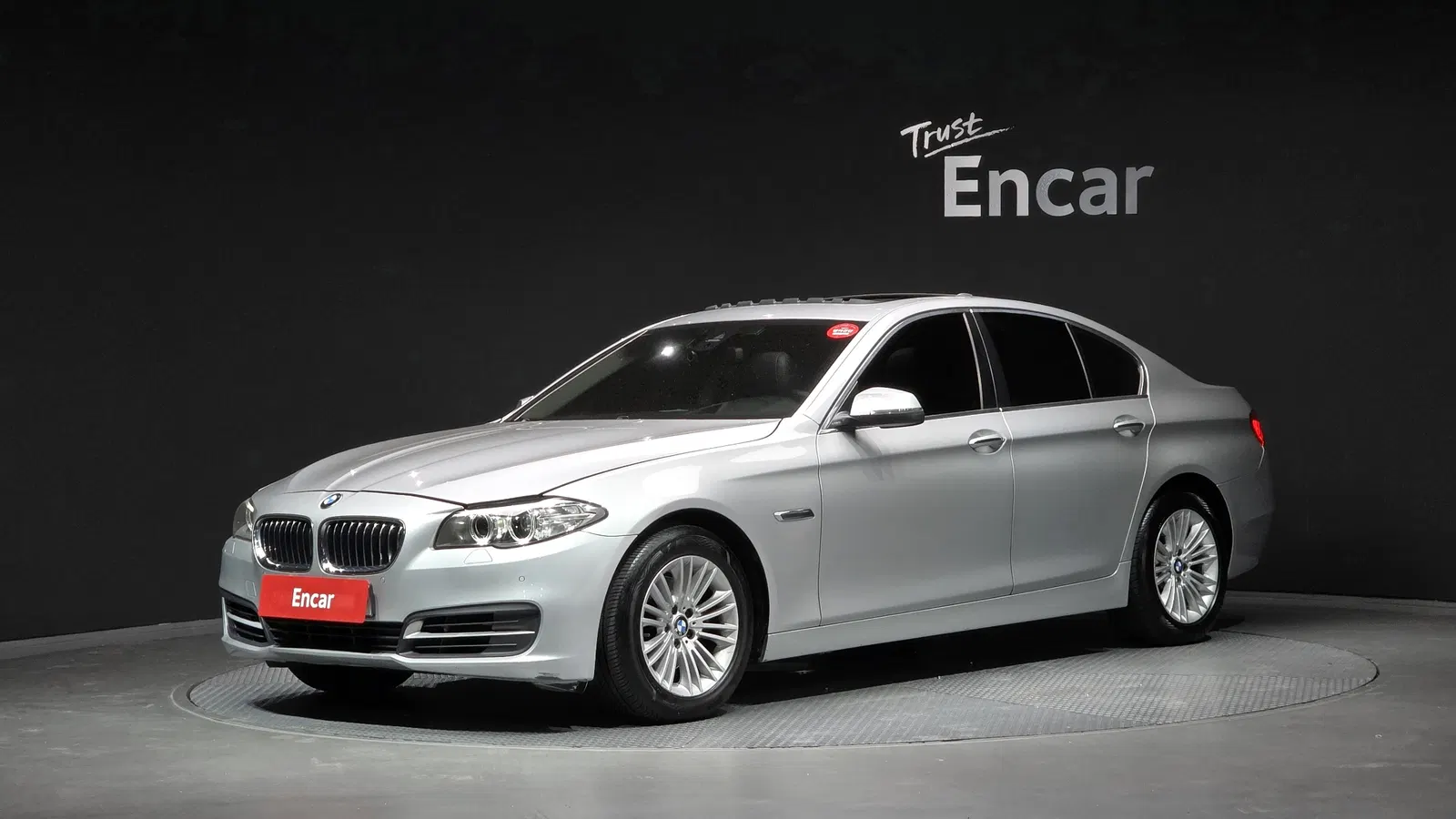 BMW Série 5 (F10) 520d 2014 — photo 1 sur 20