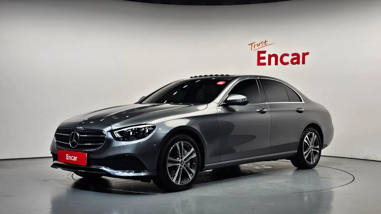 Mercedes-Benz Classe E E350 4MATIC Avantgarde (W213) 2022 — photo 1 sur 20