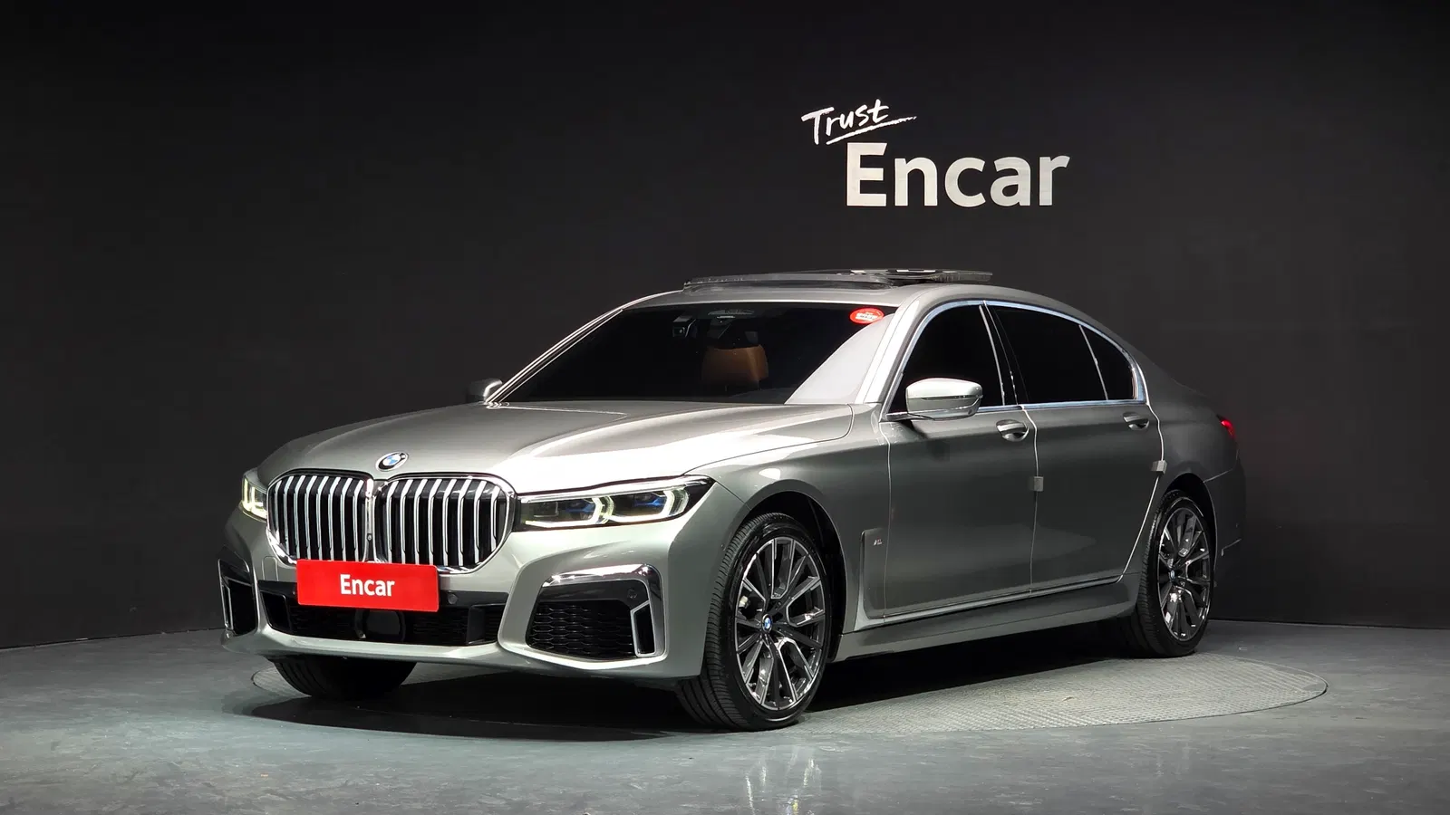 BMW Série 7 (G11) 730Ld xDrive M Sport 2020 — photo 1 sur 35