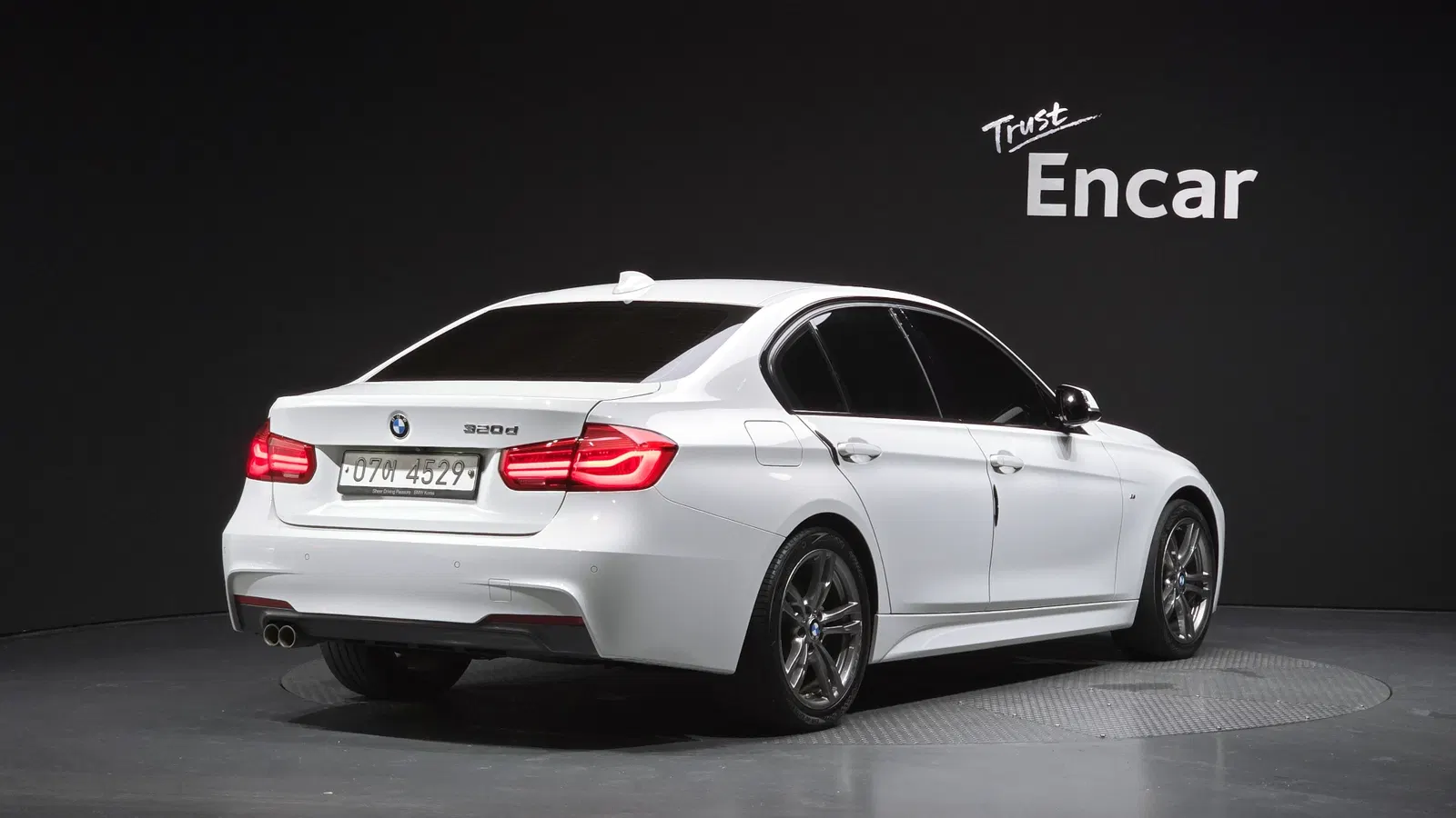 BMW Série 3 (F30) 320d M Sport 2018 — photo 1 sur 31