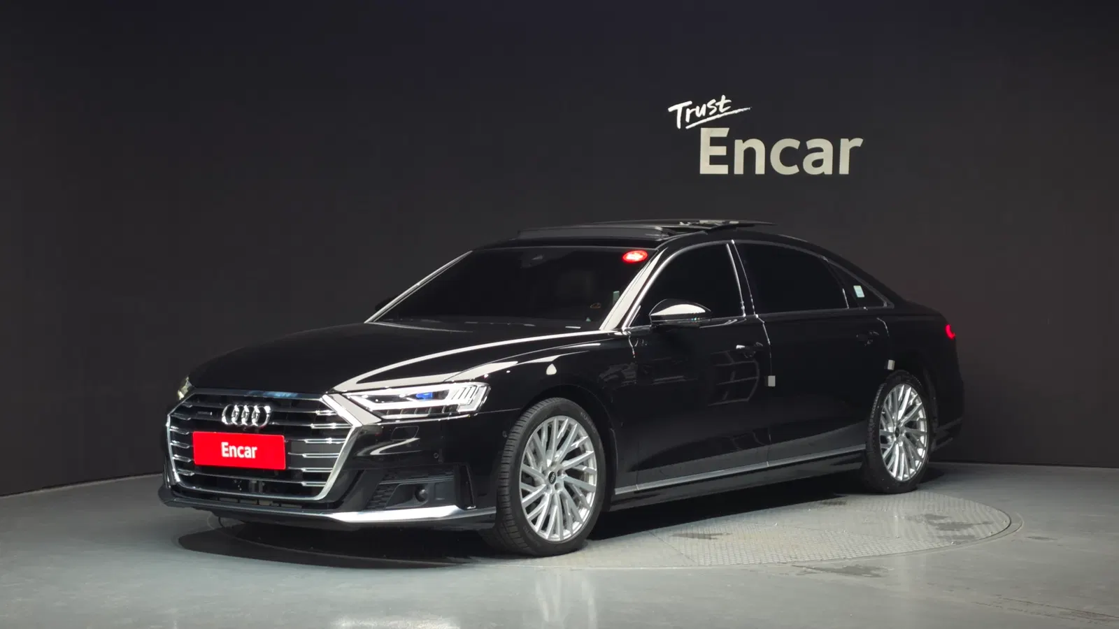 Audi A8 (D5) 55 TFSI Quattro LWB 2021 — photo 1 sur 37