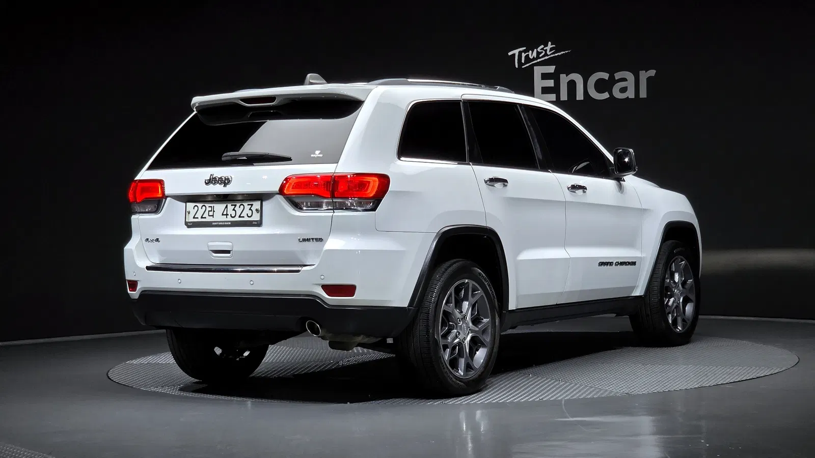 Jeep Grand Cherokee 3.6 Limited 2019 — photo 1 sur 32