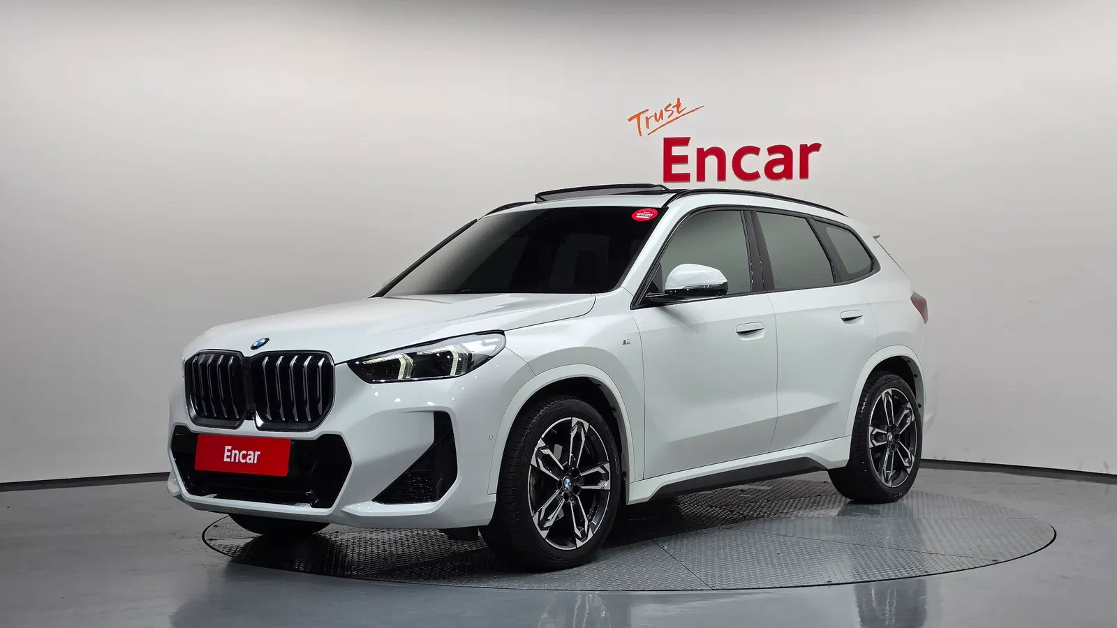 BMW X1 (U11) xDrive 20i M Sport 2024 — photo 1 sur 36