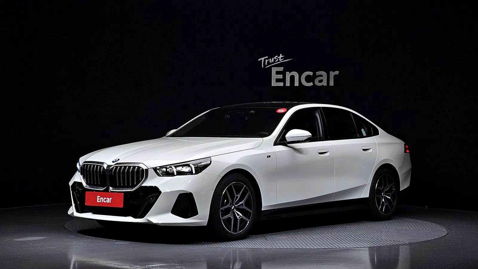 BMW Série 5 (G60) 523d M Sport 2025 — photo 1 sur 40