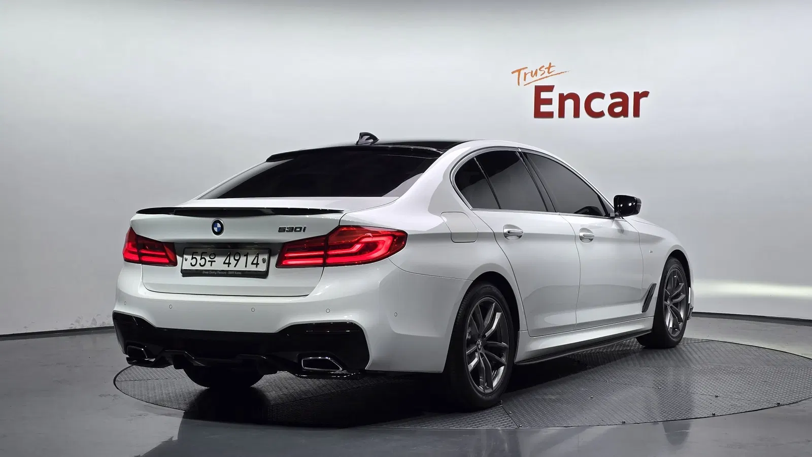 BMW Série 5 (G30) 530i M Sport 2018 — photo 1 sur 30