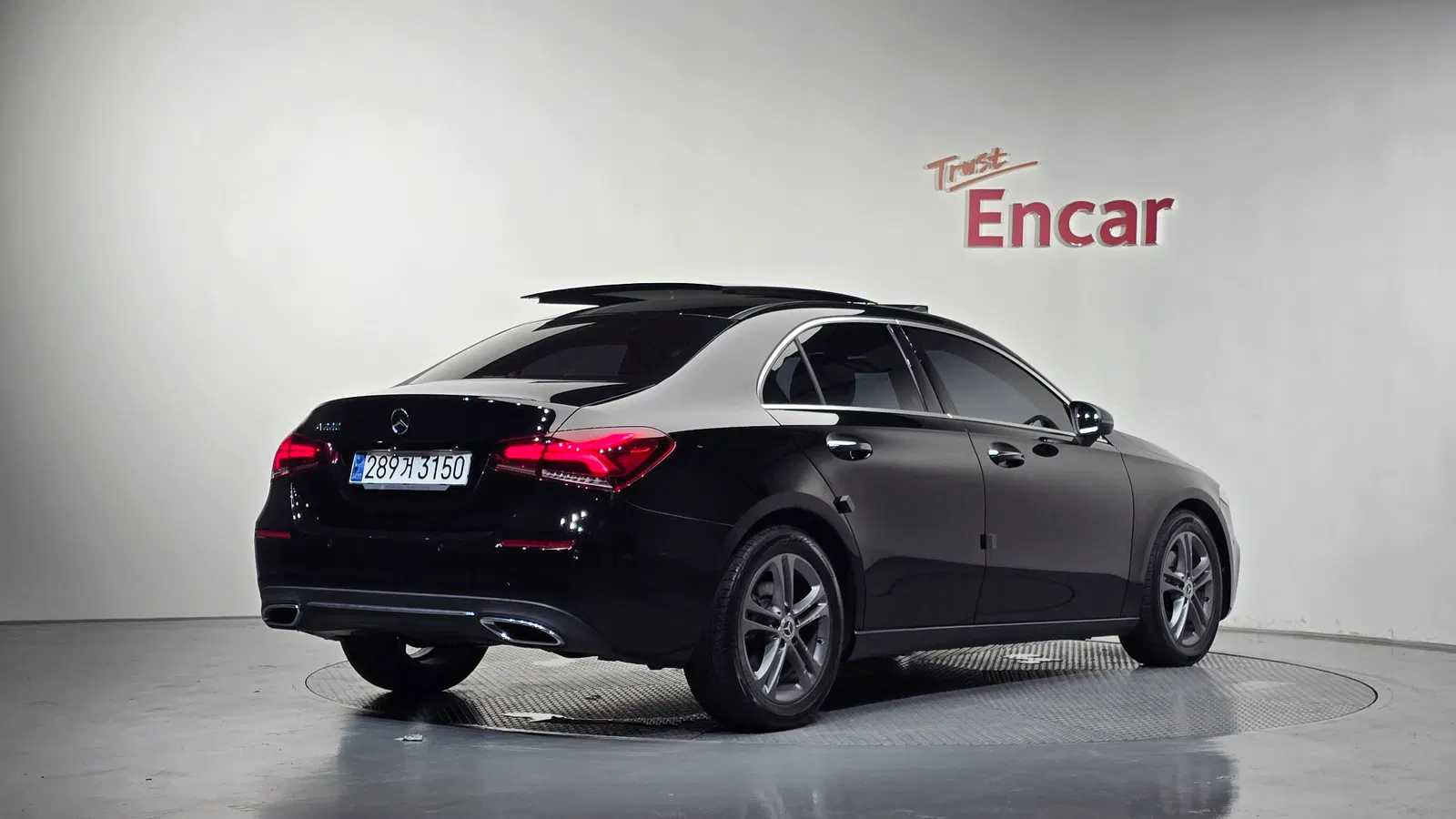 Mercedes-Benz Classe A A220 Berline (W177) 2020 — photo 1 sur 30