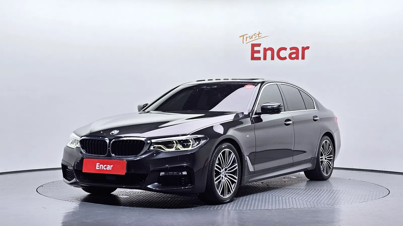 BMW Série 5 (G30) 530i M Sport Plus 2018 — photo 1 sur 35