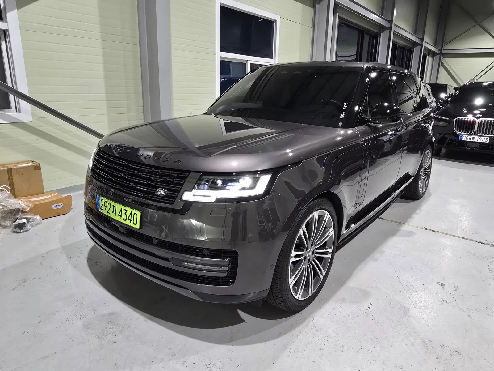 Land Rover Range Rover 5e génération P530 AB LWB 2025 — photo 1 sur 19