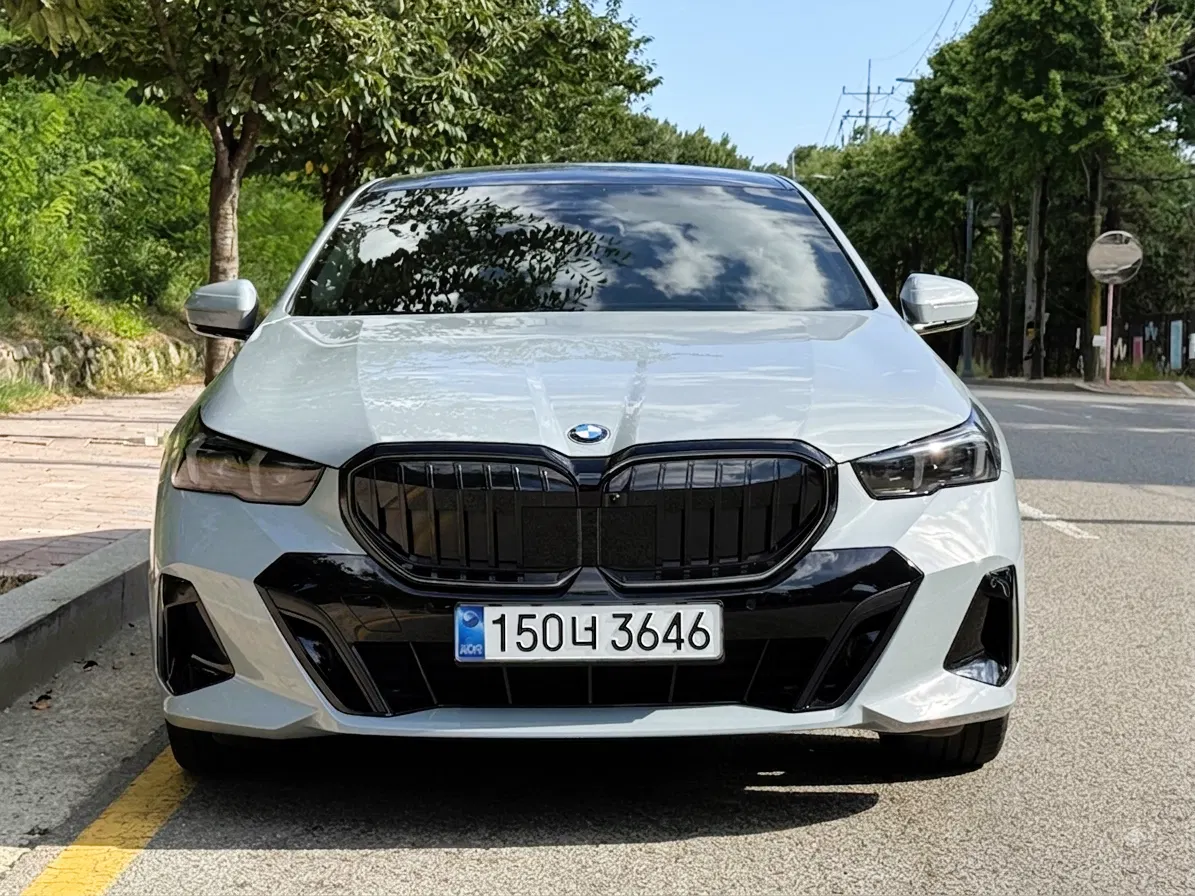 BMW Série 5 (G60) 530i xDrive M Sport Pro Special Edition 2026 — photo 1 sur 26