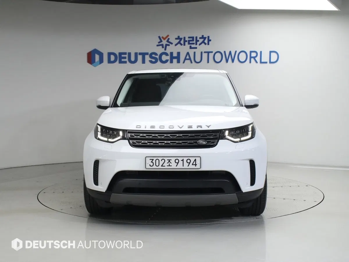 Land Rover Discovery 5 3.0 SD6 SE 2019 — photo 1 sur 26