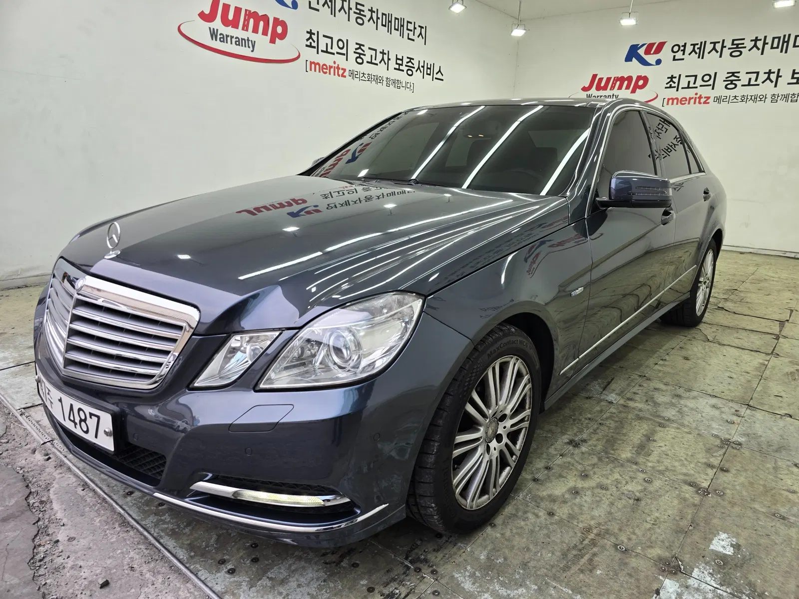 Mercedes-Benz Classe E E300 Elegance (W212) 2012 — photo 1 sur 21