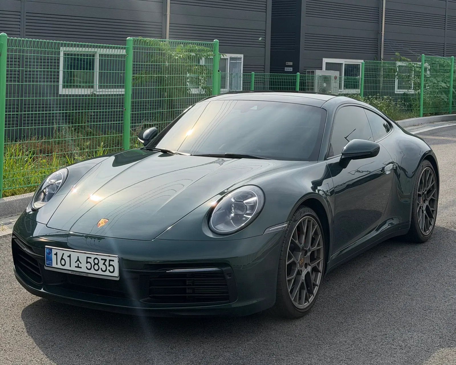 Porsche 911 (992) Carrera 4S 2020 — photo 1 sur 15