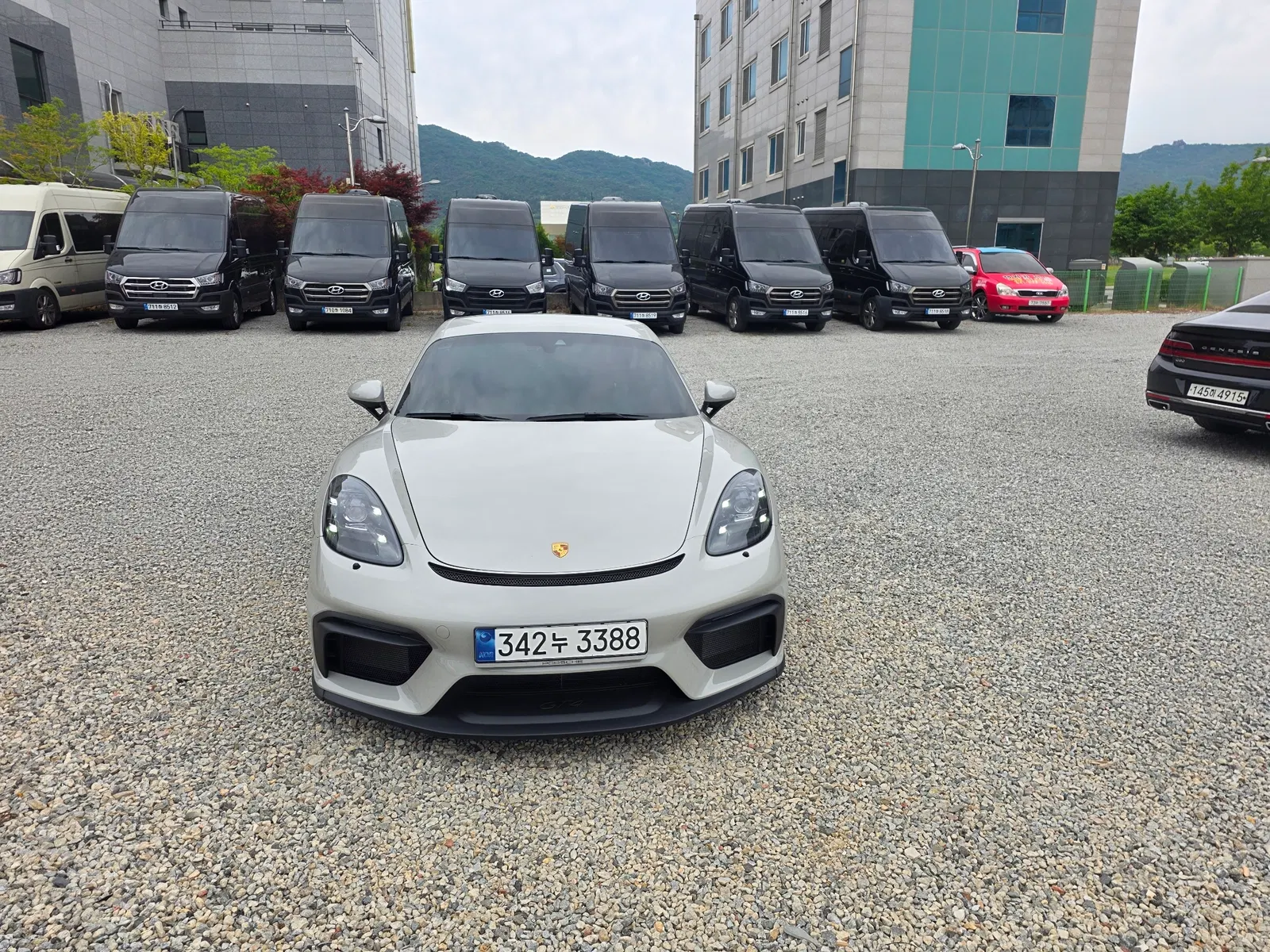Porsche 718 Cayman 4.0 GT4 2022 — photo 1 sur 20