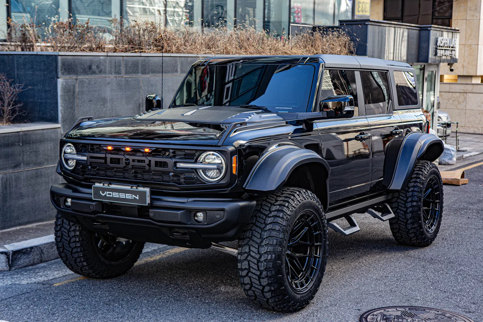 Ford Bronco 6e génération 2.3 Outer Banks 2025 importée par Kaizen Motors