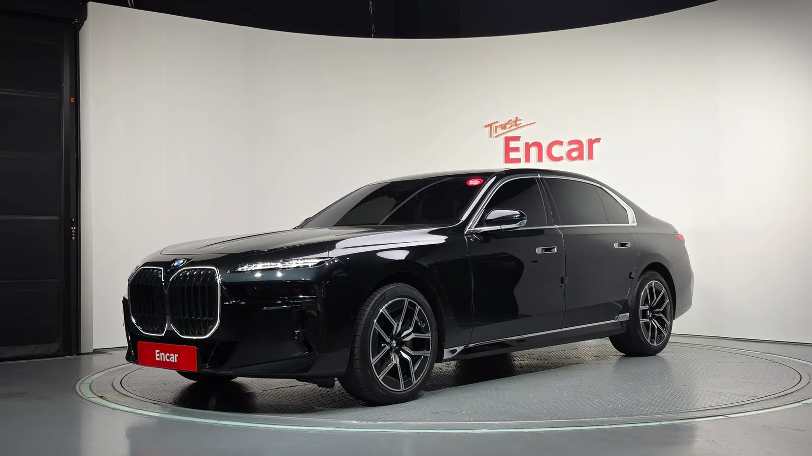 BMW Série 7 (G70) 740i xDrive M Sport Limited 2026 — photo 1 sur 32