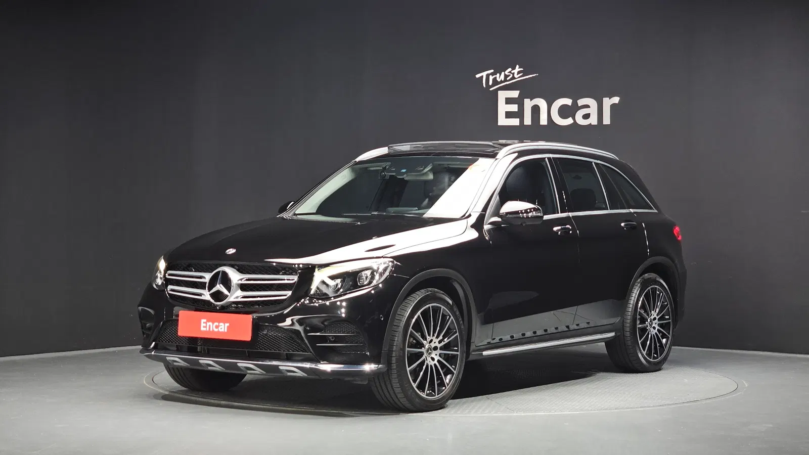 Mercedes-Benz GLC AMG Line · GLC300 4MATIC (X253) 2019 — photo 1 sur 44