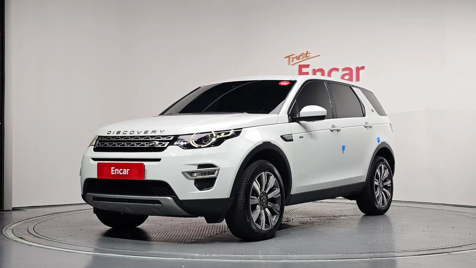 Land Rover Discovery Sport 2.0 TD4 HSE Luxury 2018 — photo 1 sur 36