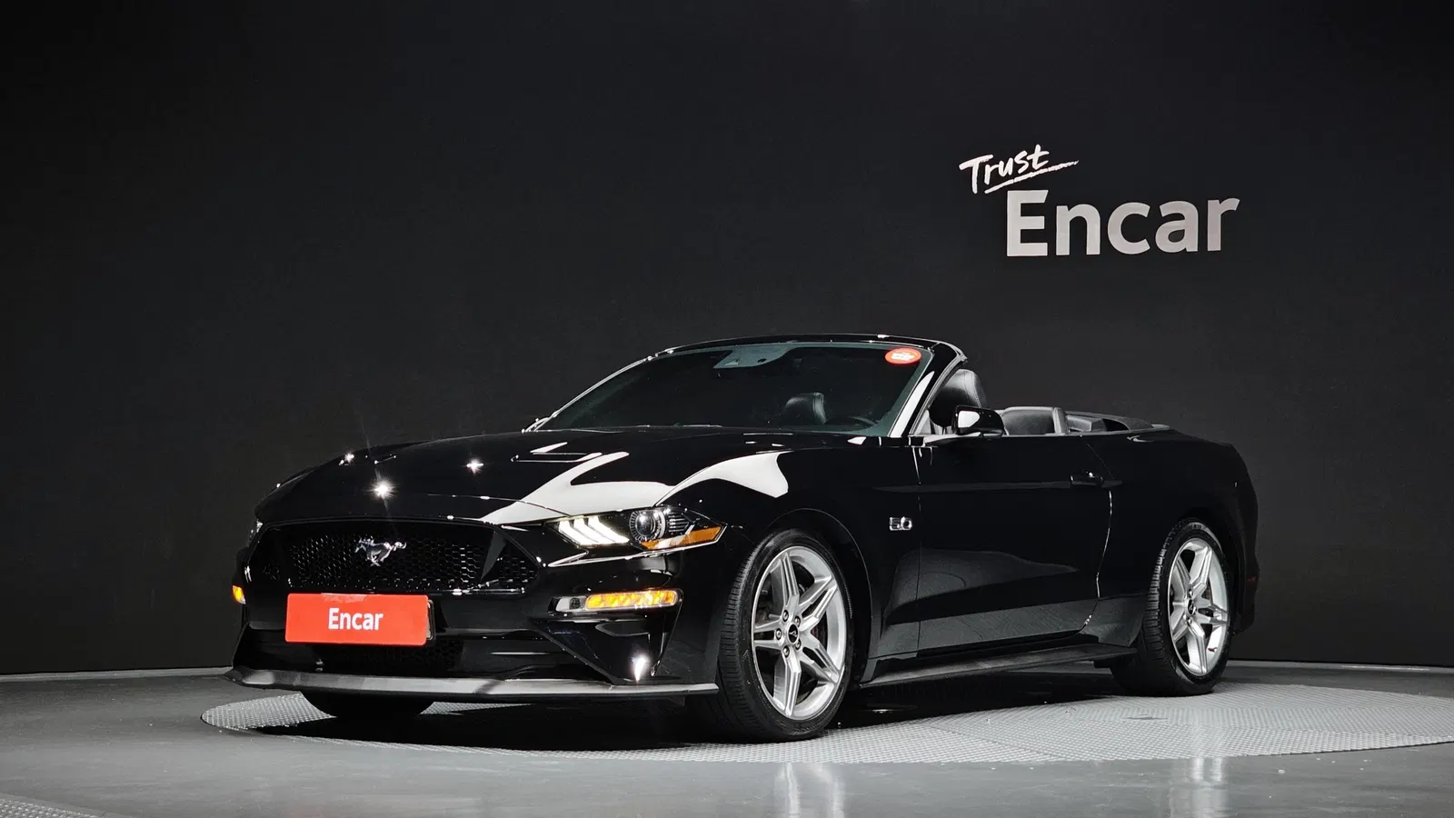 Ford Mustang GT Convertible 2020 — photo 1 sur 34