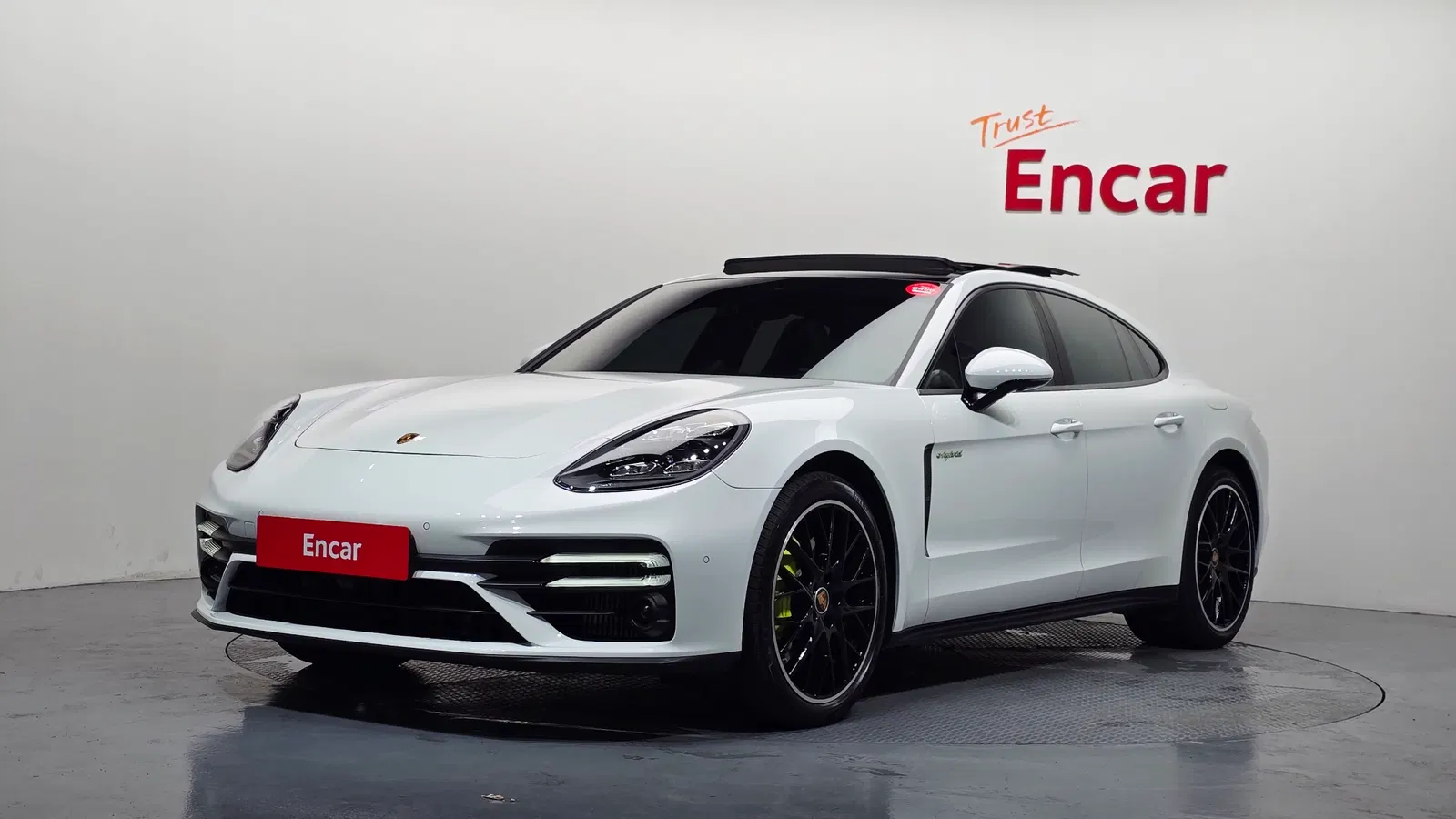 Porsche Panamera (971) 2.9 AWD E-Hybride 2021 — photo 1 sur 20