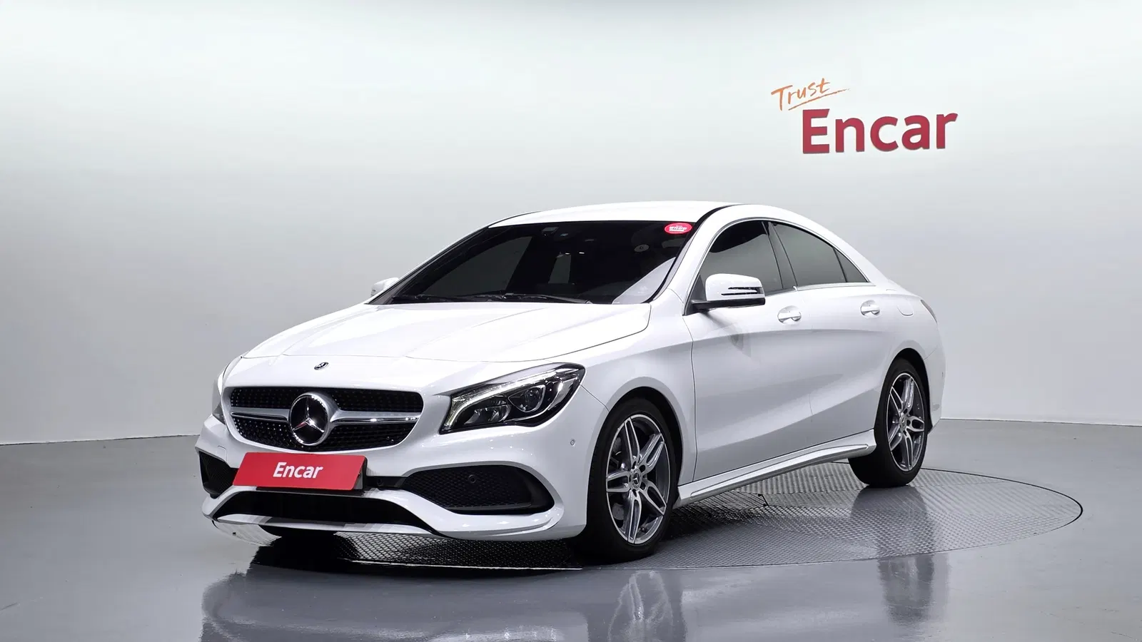 Mercedes-Benz CLA AMG Line · CLA220 (C117) 2018 — photo 1 sur 32