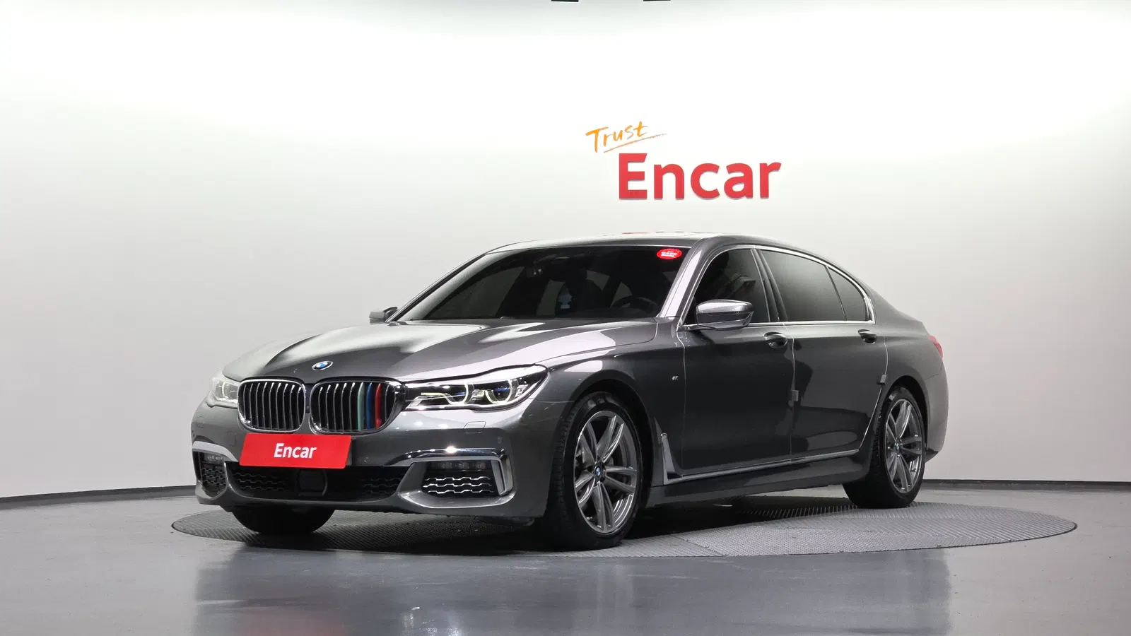 BMW Série 7 (G11) 730Ld xDrive M Sport 2018 — photo 1 sur 33