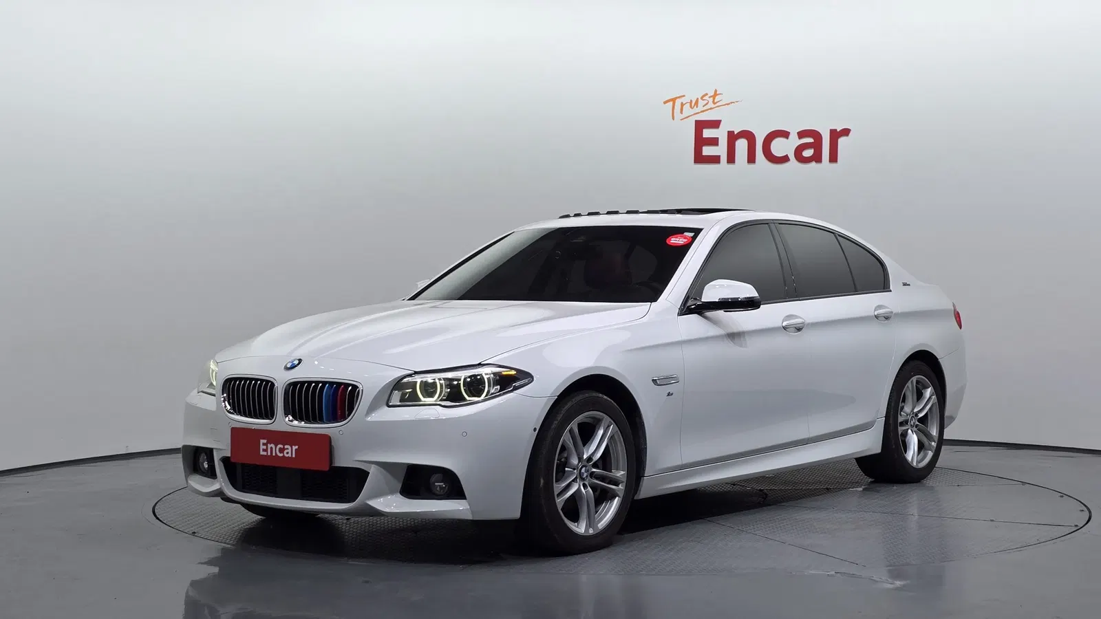BMW Série 5 (F10) 528i xDrive M Aero Dynamic 2016 — photo 1 sur 20