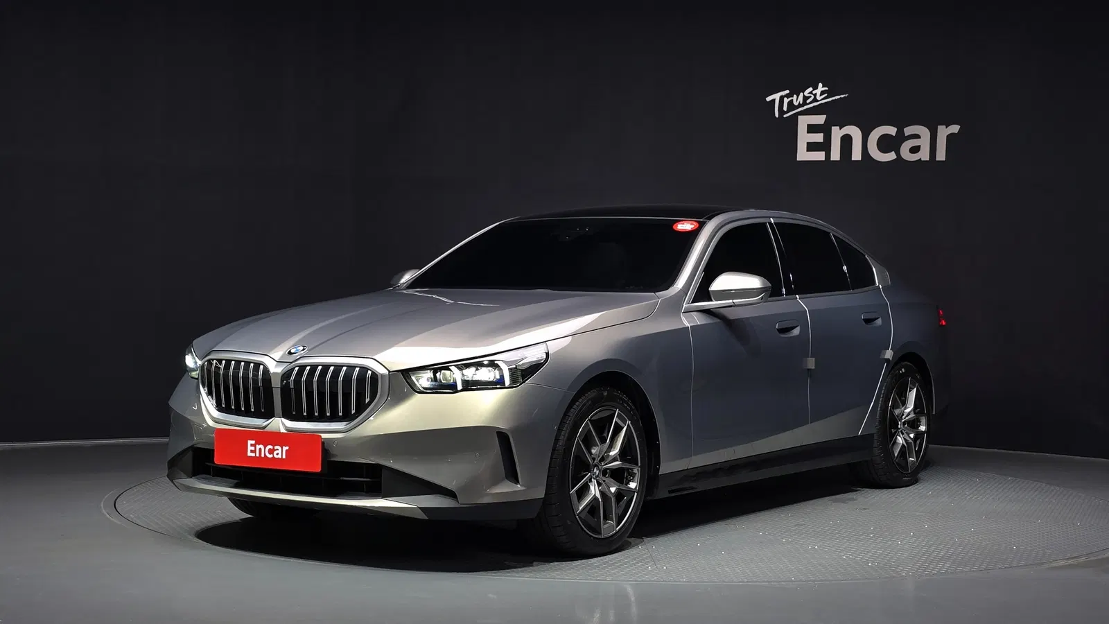 BMW Série 5 (G60) 520i 2025 — photo 1 sur 39