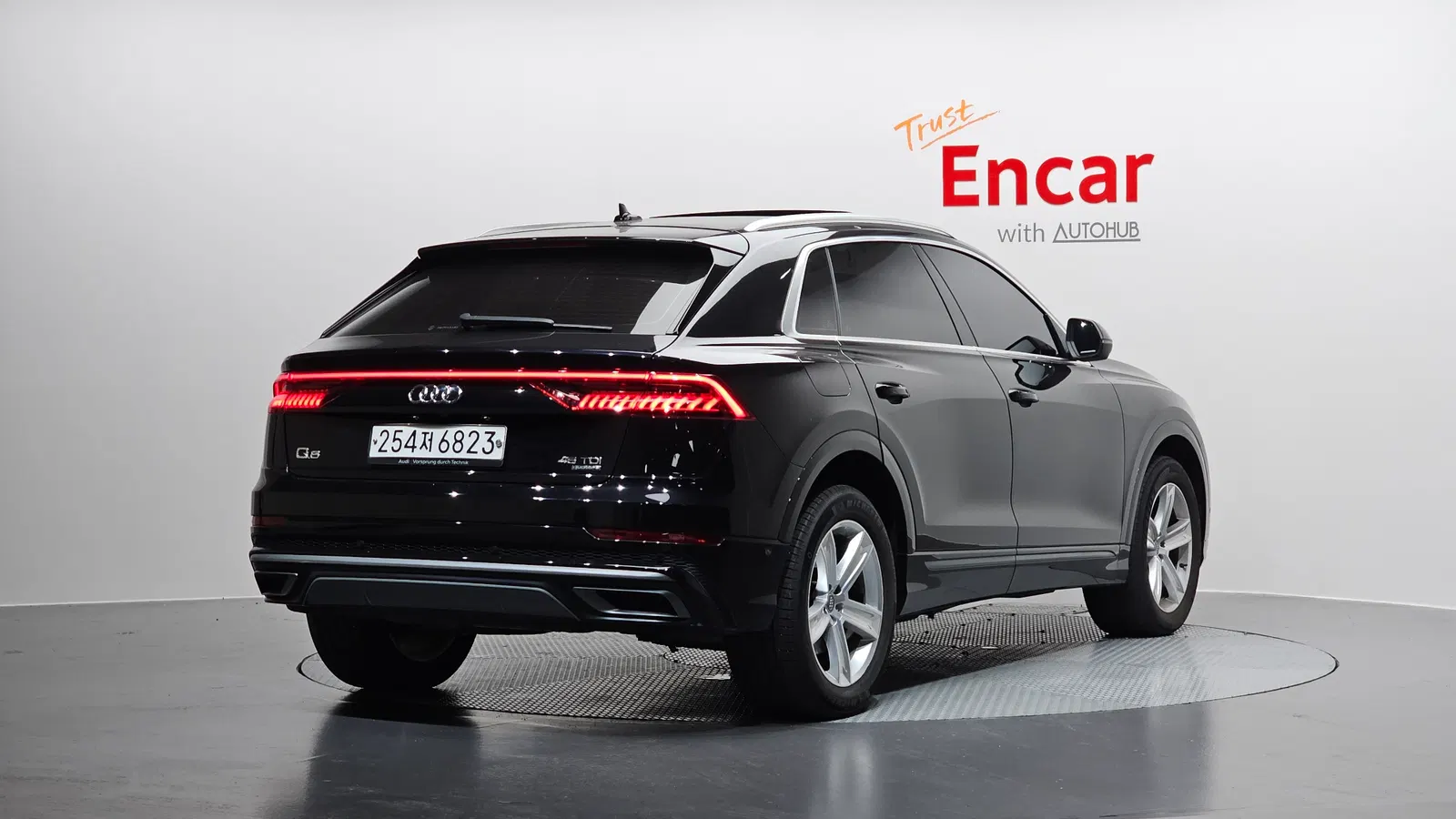 Audi Q8 (4M) 45 TDI Quattro Premium 2020 — photo 1 sur 34