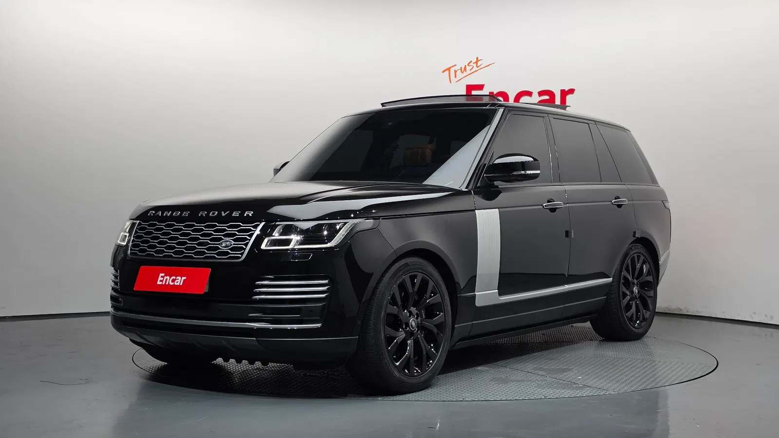 Land Rover Range Rover 4e génération 4.4 SDV8 AB Diesel 2020 — photo 1 sur 40