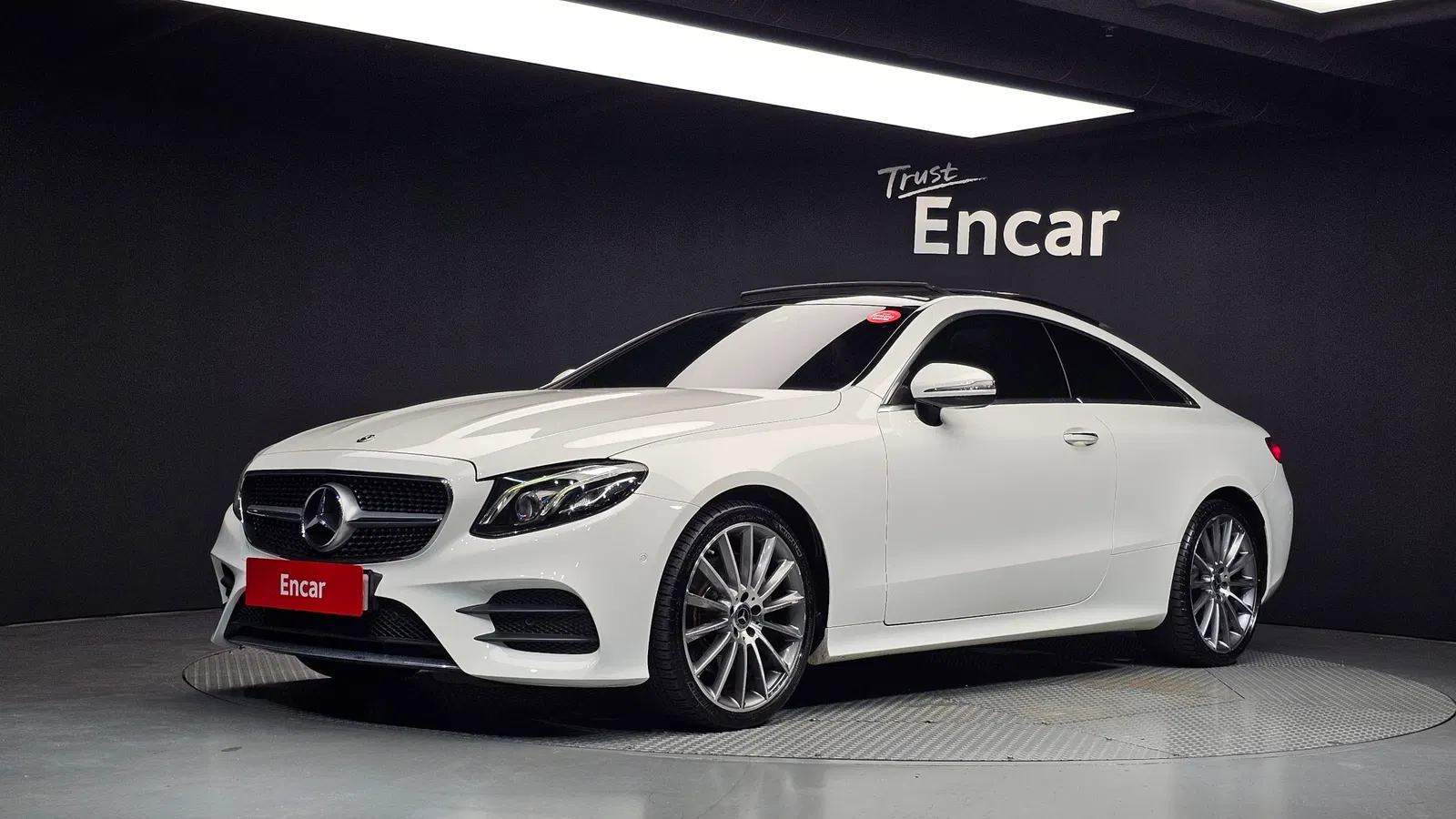 Mercedes-Benz Classe E E220d Coupé (W213) 2017 — photo 1 sur 20