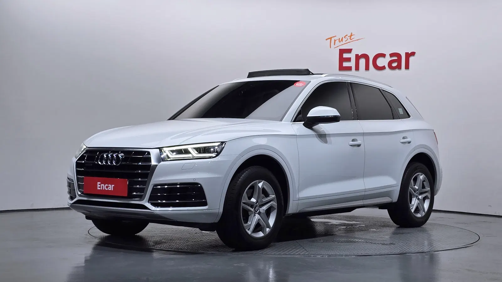 Audi Q5 (FY) 45 TFSI Quattro 2020 — photo 1 sur 33