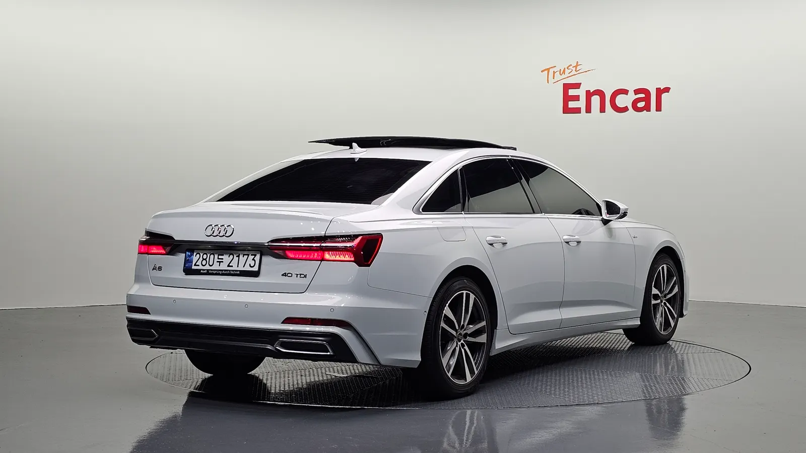 Audi A6 (C8) 40 TDI Premium 2023 — photo 1 sur 35