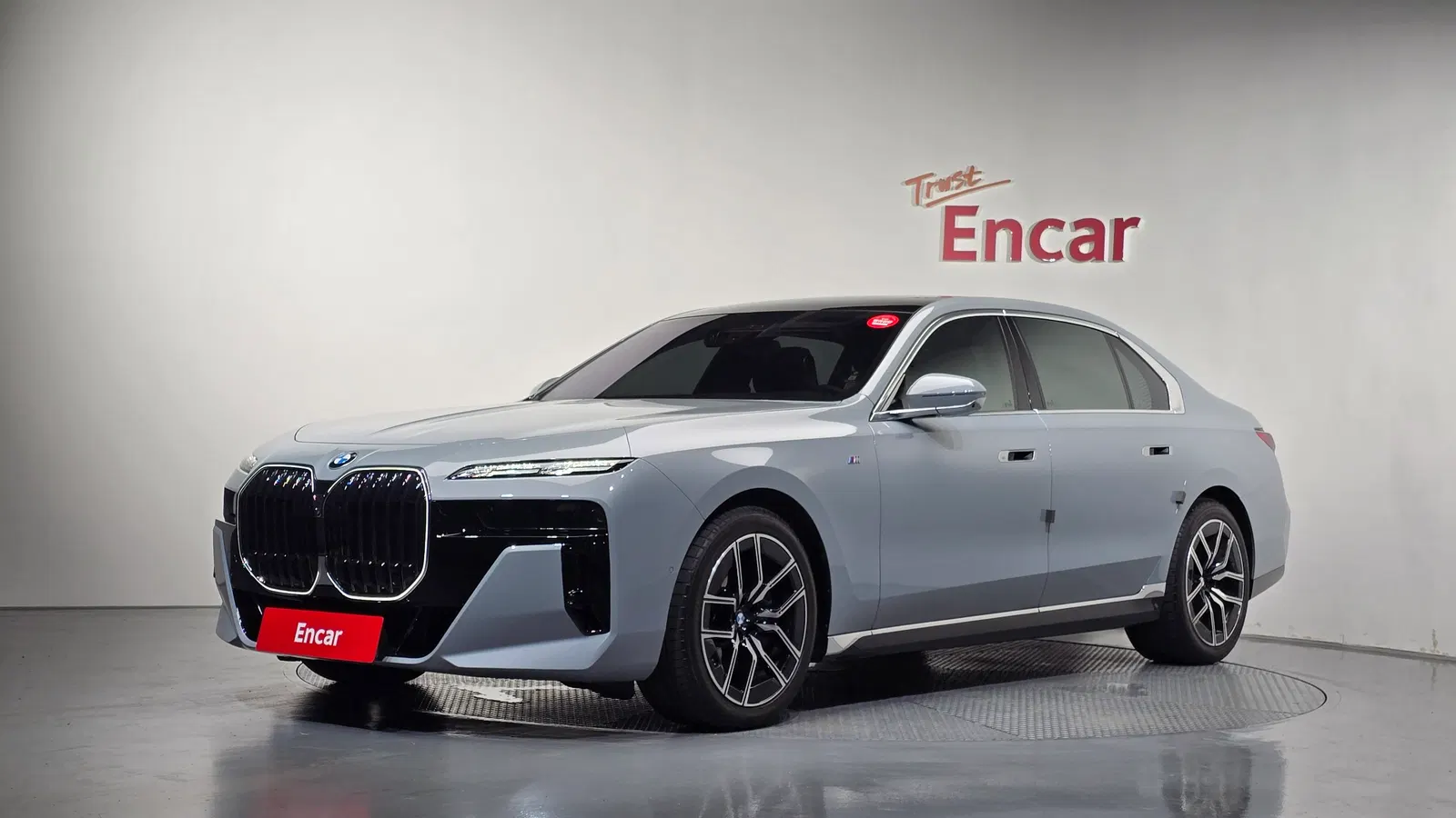 BMW Série 7 (G70) 740i xDrive M Sport 2025 — photo 1 sur 36