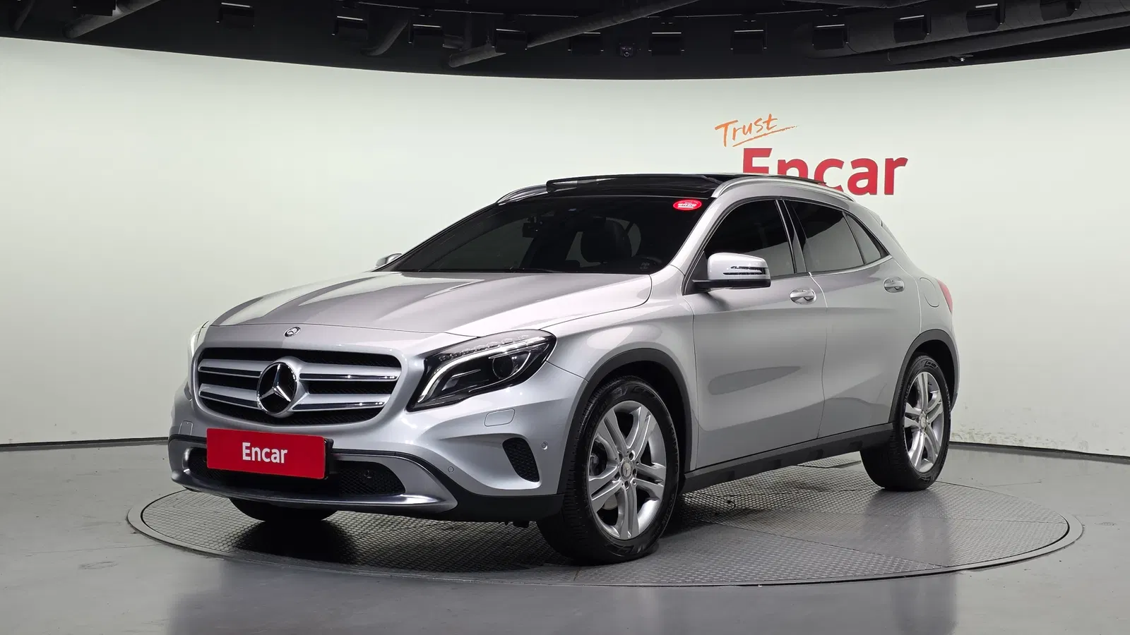 Mercedes-Benz GLA GLA200 d (X156) 2016 — photo 1 sur 20
