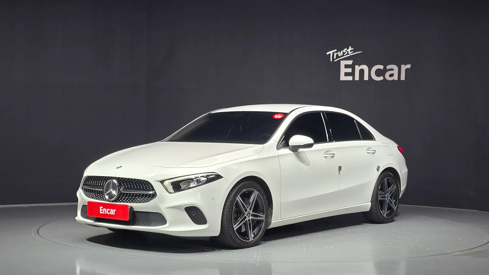 Mercedes-Benz Classe A A250 4MATIC Berline (W177) 2020 — photo 1 sur 30