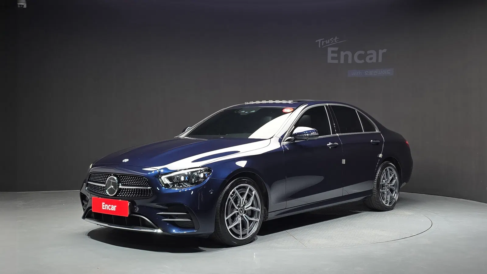 Mercedes-Benz Classe E AMG Line · E220d 4MATIC (W213) 2021 — photo 1 sur 33