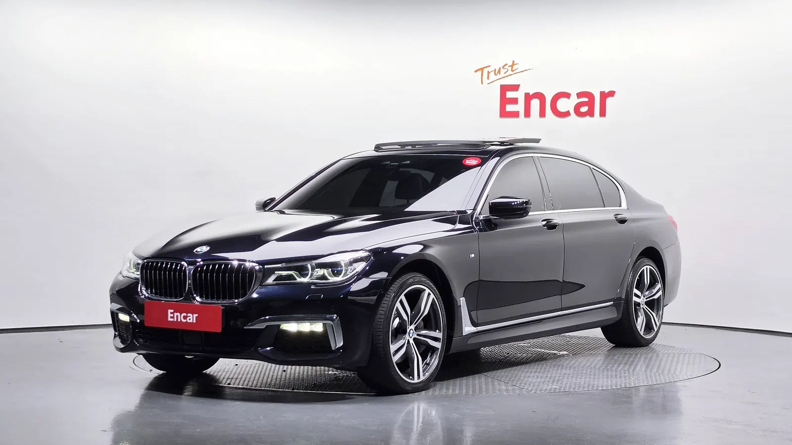 BMW Série 7 (G11) 730Ld xDrive M Sport 2019 — photo 1 sur 32