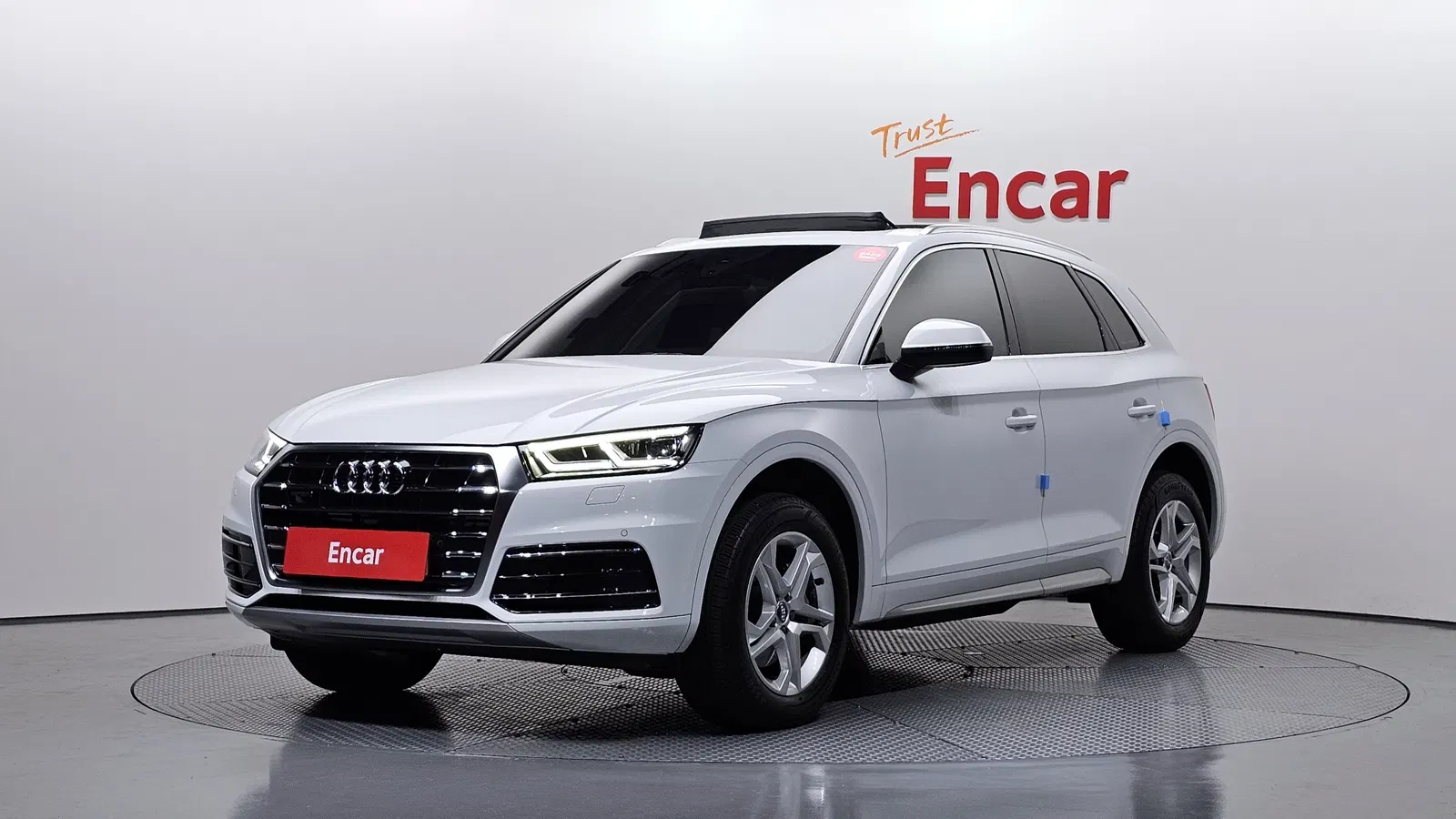 Audi Q5 (FY) 45 TFSI Quattro 2020 — photo 1 sur 35