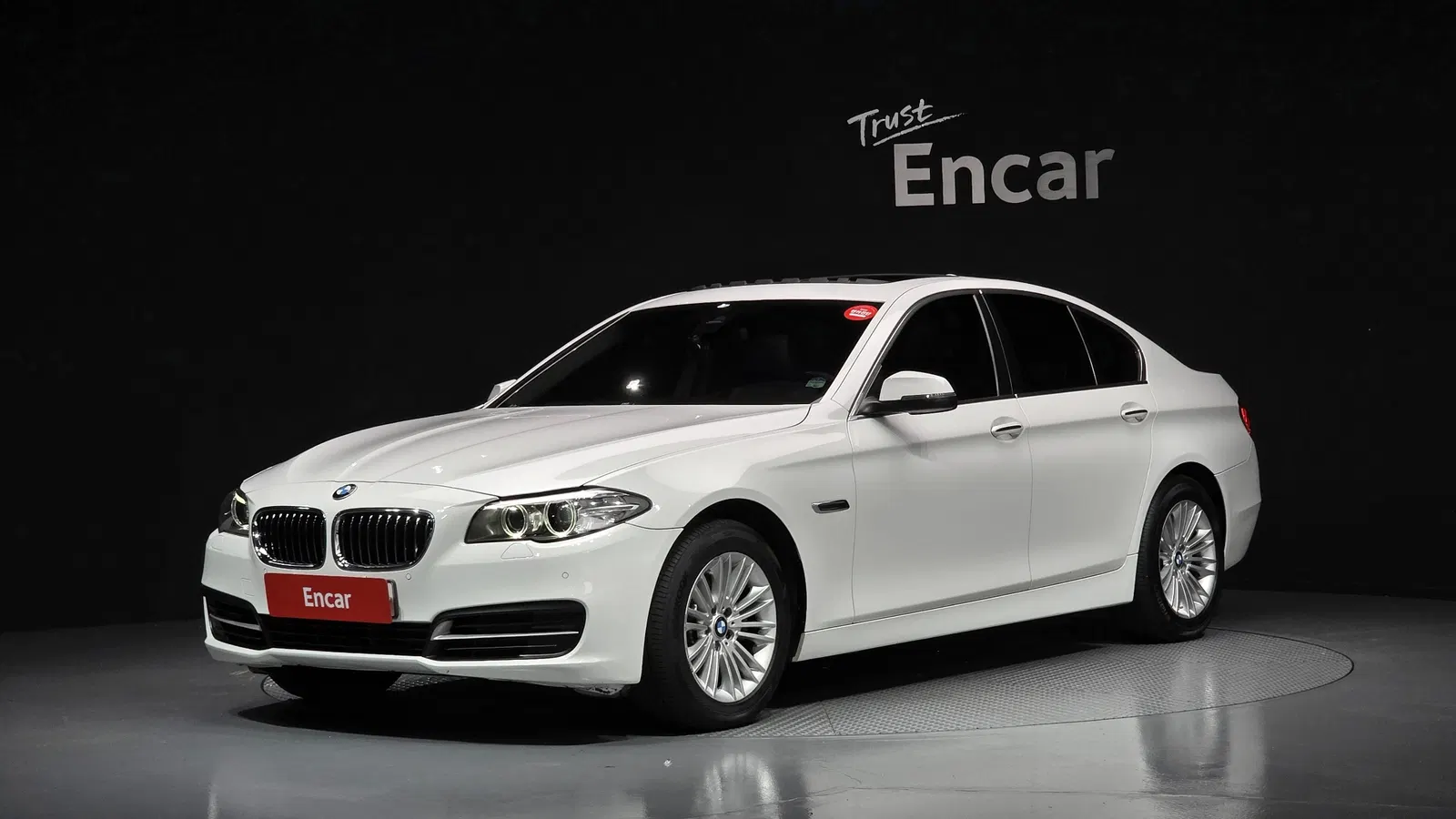 BMW Série 5 (F10) 520d xDrive 2015 — photo 1 sur 8