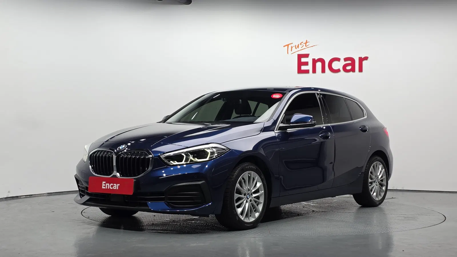 BMW Série 1 (F40) 118d Joy First Edition 2020 — photo 1 sur 30
