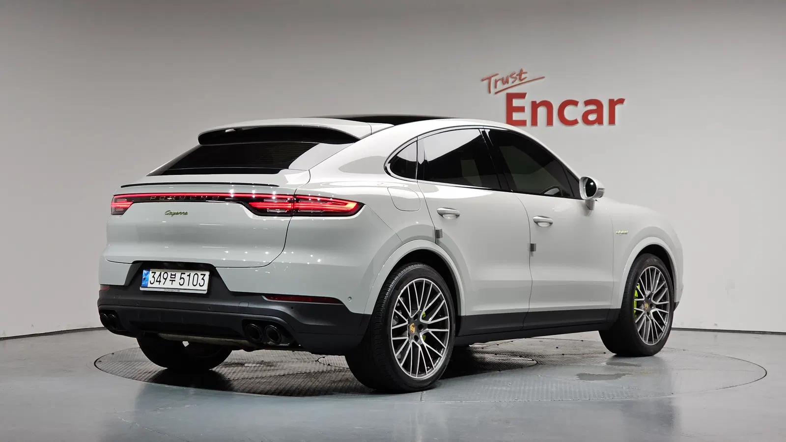 Porsche Cayenne (PO536) 3.0 E-Hybride Coupé 2023 — photo 1 sur 33