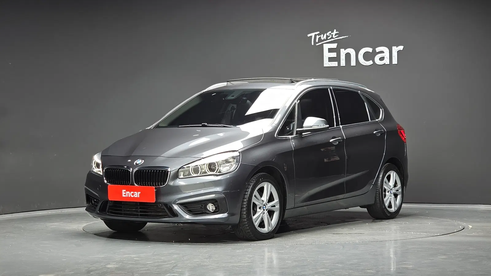 BMW Série 2 Active Tourer (F45) Joy 2016 — photo 1 sur 20
