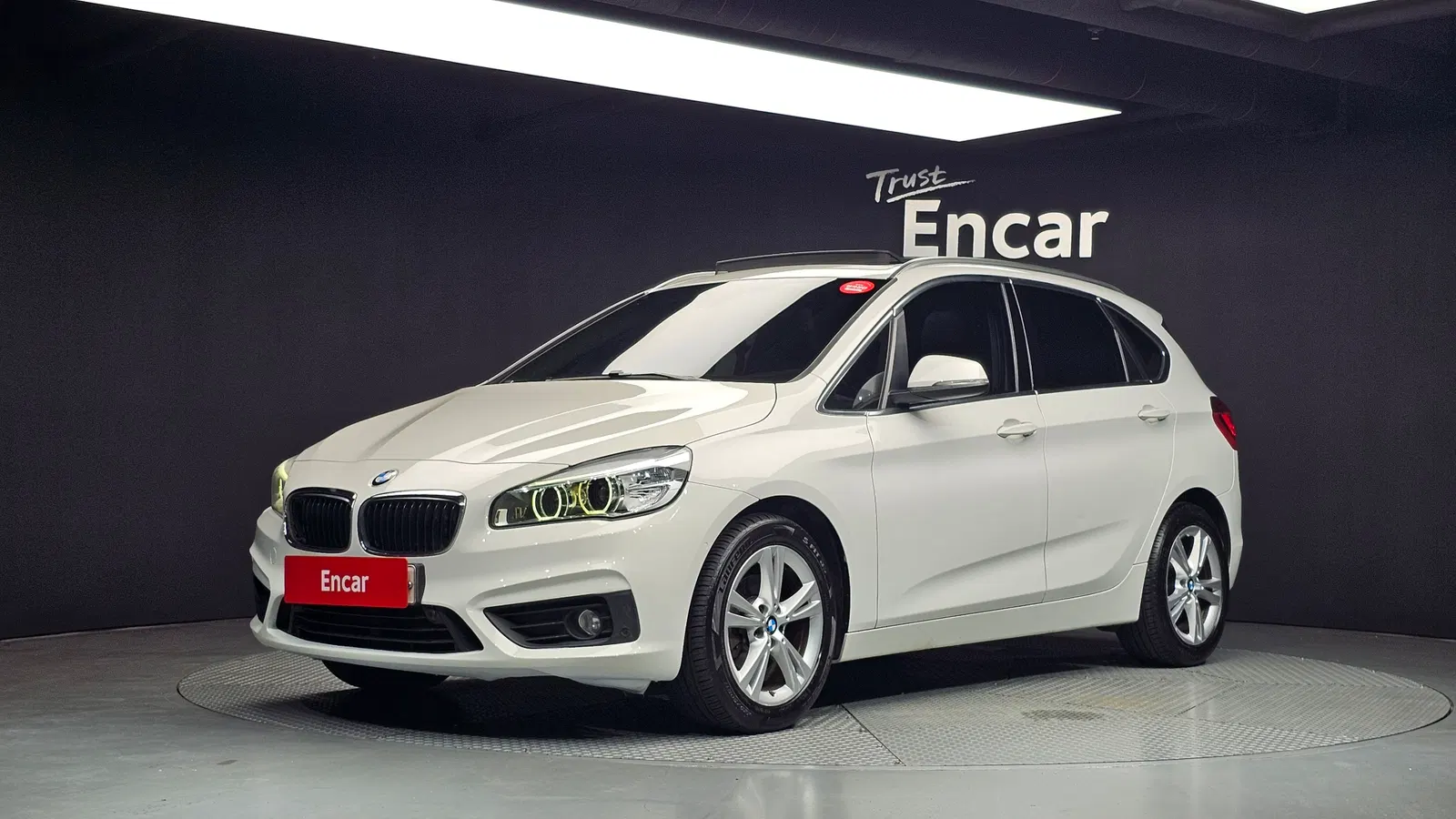 BMW Série 2 Active Tourer (F45) Joy 2015 — photo 1 sur 26