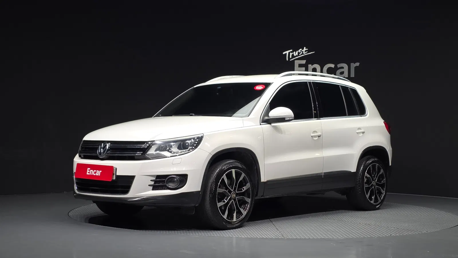 Volkswagen Tiguan 2.0 TDI Comfort 2013 — photo 1 sur 20
