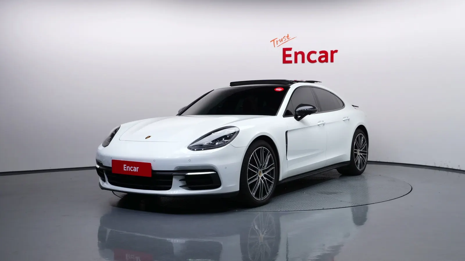 Porsche Panamera (971) 3.0 AWD 2019 — photo 1 sur 20